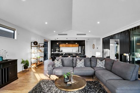 Photo of property in 1/20b Gordon Street, Glen Avon, New Plymouth, 4312