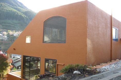 Photo of property in 1 Pine Lane, Sunshine Bay, Queenstown, 9300