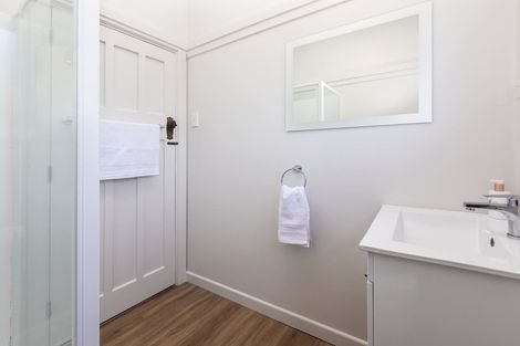 Photo of property in 249 Fifield Terrace, Opawa, Christchurch, 8023