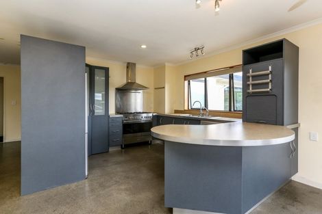 Photo of property in 90a Awanui Street, Merrilands, New Plymouth, 4312