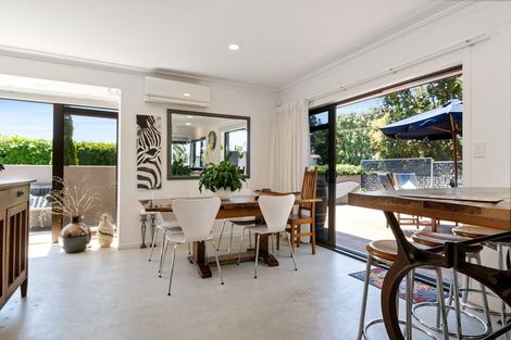 Photo of property in 2/144 Oceanbeach Road, Mount Maunganui, 3116