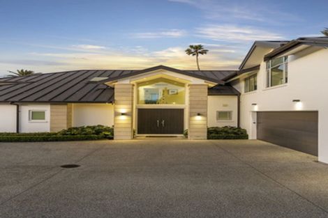 Photo of property in 40 Oceania Place, Mellons Bay, Auckland, 2014