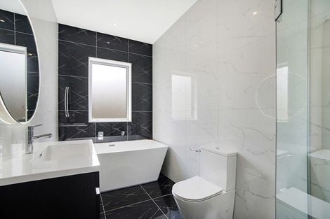 Photo of property in 75d Twin Parks Rise, Papakura, 2582