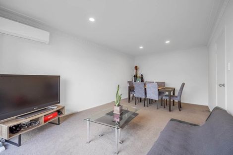 Photo of property in 2/18 Fowler Street, Northcote, Auckland, 0627