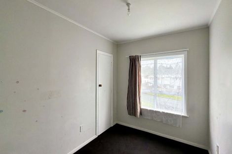 Photo of property in 20 Cook Street, Marfell, New Plymouth, 4310