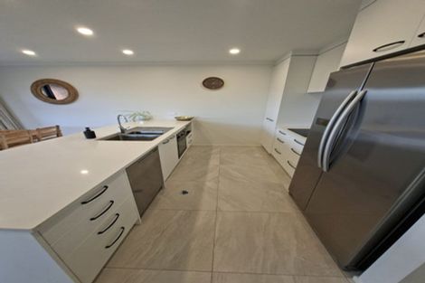 Photo of property in 8 Routeburn Lane, Karaka, Papakura, 2124