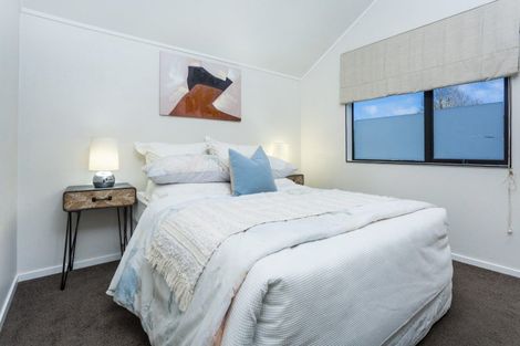 Photo of property in 6 Tokay Place, Huapai, Kumeu, 0810