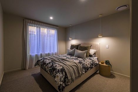 Photo of property in 37 Ruapehu Street, Paraparaumu, 5032