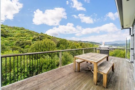 Photo of property in 20 Cosgrove Rise, Riverstone Terraces, Upper Hutt, 5018
