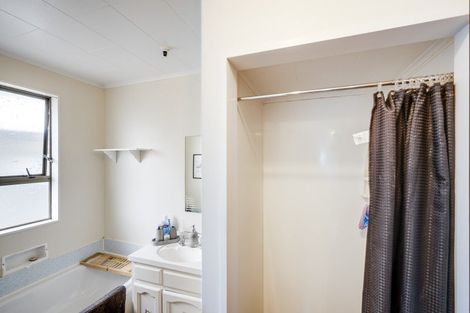 Photo of property in 64 Columbus Crescent, Flaxmere, Hastings, 4120