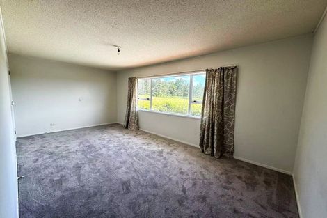 Photo of property in 74 Deacon Road, Riverhead, Kumeu, 0892