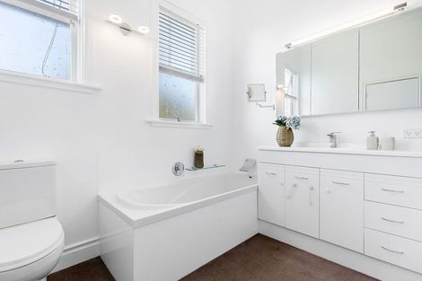 Photo of property in 12 Domain Street, Devonport, Auckland, 0624