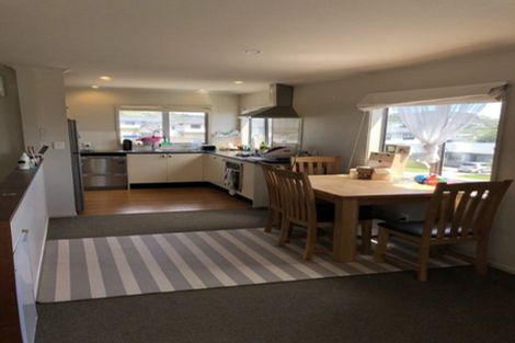 Photo of property in 7 Cresswell Place, Johnsonville, Wellington, 6037