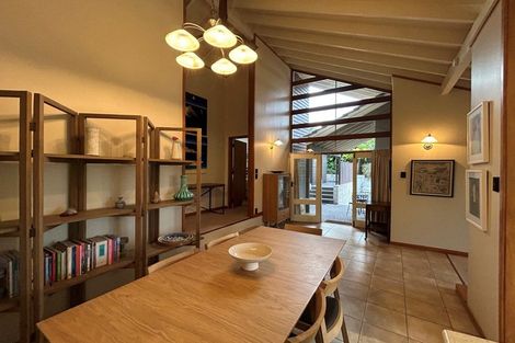 Photo of property in 19 Tauroa Road, Havelock North, 4130