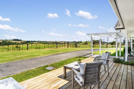 Photo of property in 286 Muriwai Valley Road, Muriwai, Waimauku, 0881