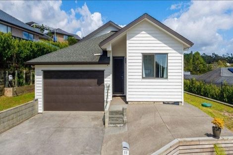 Photo of property in 33 Woodridge Drive, Stanmore Bay, Whangaparaoa, 0932