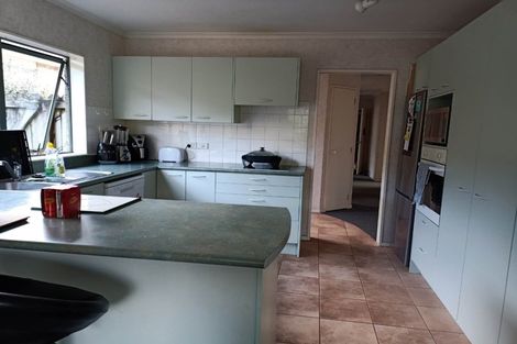 Photo of property in 1/28 Bernie Edwards Place, Botany Downs, Auckland, 2010