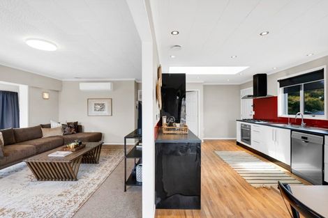 Photo of property in 147 Govett Avenue, Frankleigh Park, New Plymouth, 4310