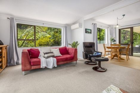 Photo of property in 5 Solway Place, Papakowhai, Porirua, 5024