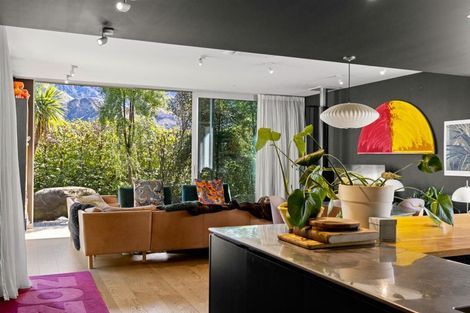 Photo of property in 11 Advance Terrace, Arrowtown, 9302