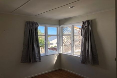 Photo of property in 25 William Souter Street, Forrest Hill, Auckland, 0620