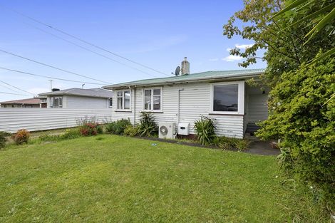 Photo of property in 56 Banks Street, Marfell, New Plymouth, 4310