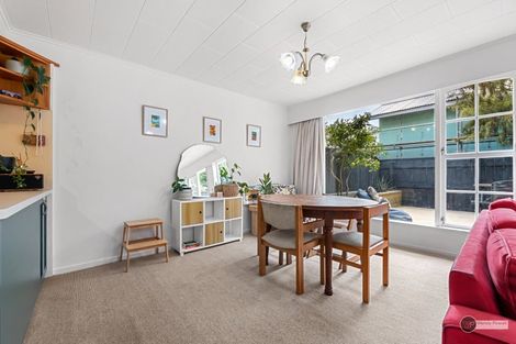 Photo of property in 3/371 Muritai Road, Eastbourne, Lower Hutt, 5013