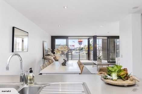 Photo of property in 2-06/424 Maunganui Road, Mount Maunganui, 3116