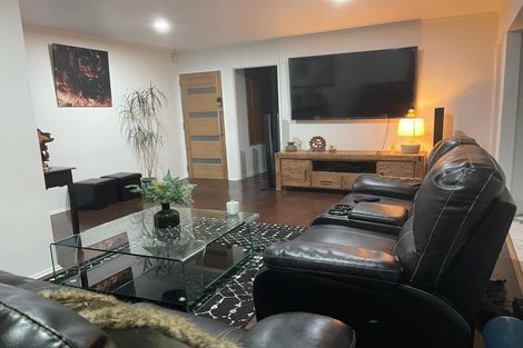 Photo of property in 505 Swanson Road, Ranui, Auckland, 0612