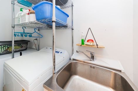 Photo of property in 121 Cashmere Drive, Fitzherbert, Palmerston North, 4410