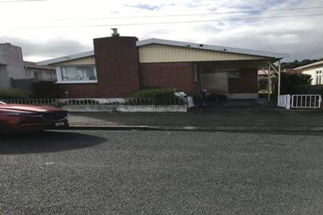 Photo of property in 56 Howe Street, North Dunedin, Dunedin, 9016