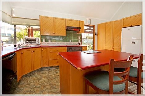 Photo of property in 35 Hartley Street, Foxton Beach, Foxton, 4815