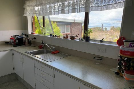 Photo of property in 2/75 Cliff View Drive, Green Bay, Auckland, 0604