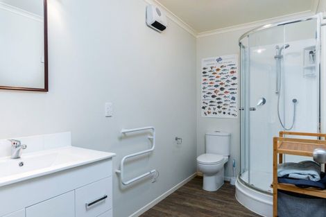 Photo of property in 6a Huia Street, Waikawa, Picton, 7220