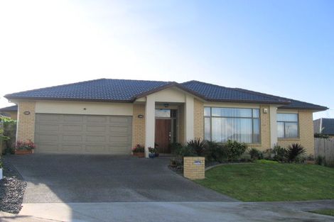 Photo of property in 11 Ballydonegan Rise, East Tamaki, Auckland, 2013