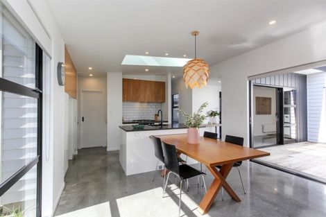Photo of property in 41 Cyrus Street, Whalers Gate, New Plymouth, 4310