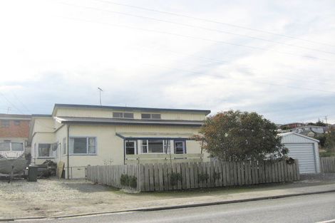 Photo of property in 18 Barnego Road, Balclutha, 9230