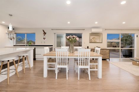 Photo of property in 109 Babich Road North, Ranui, Auckland, 0612