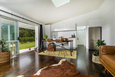 Photo of property in 34 Merewhira Road, Paremoremo, Albany, 0793