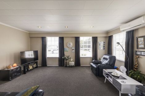 Photo of property in 1 Capri Place, Awapuni, Palmerston North, 4412
