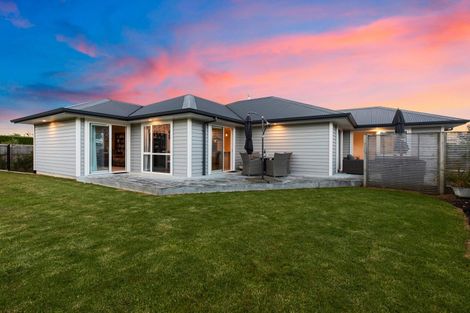 Photo of property in 1 Benmore Crescent, Pyes Pa, Tauranga, 3112