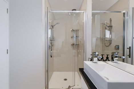 Photo of property in 4 Shingle Lane, Sydenham, Christchurch, 8023