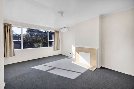 Photo of property in 78 Omata Road, Marfell, New Plymouth, 4310