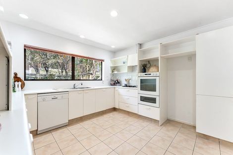 Photo of property in 42 The Circle, Manly, Whangaparaoa, 0930