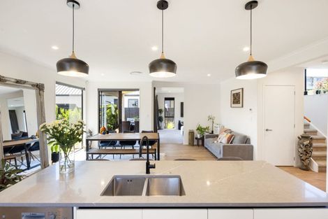 Photo of property in 8 Riverpoint Glade, Flagstaff, Hamilton, 3210