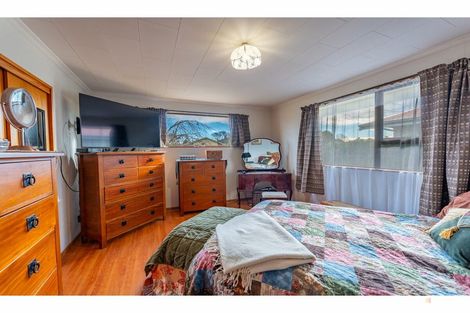 Photo of property in 19 Oxford Street, West End, Timaru, 7910