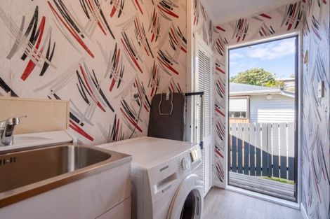 Photo of property in 16a Fincham Road, Raumati Beach, Paraparaumu, 5032