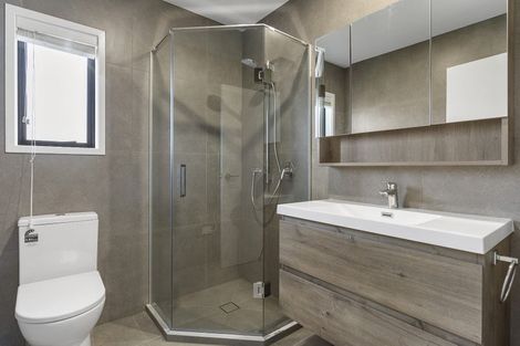 Photo of property in 22a Graham Avenue, Te Atatu Peninsula, Auckland, 0610