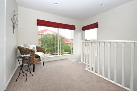Photo of property in 2/6 Daria Place, Northpark, Auckland, 2013
