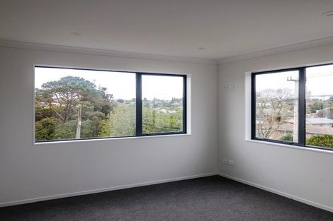 Photo of property in 60 Renata Crescent, Te Atatu Peninsula, Auckland, 0610